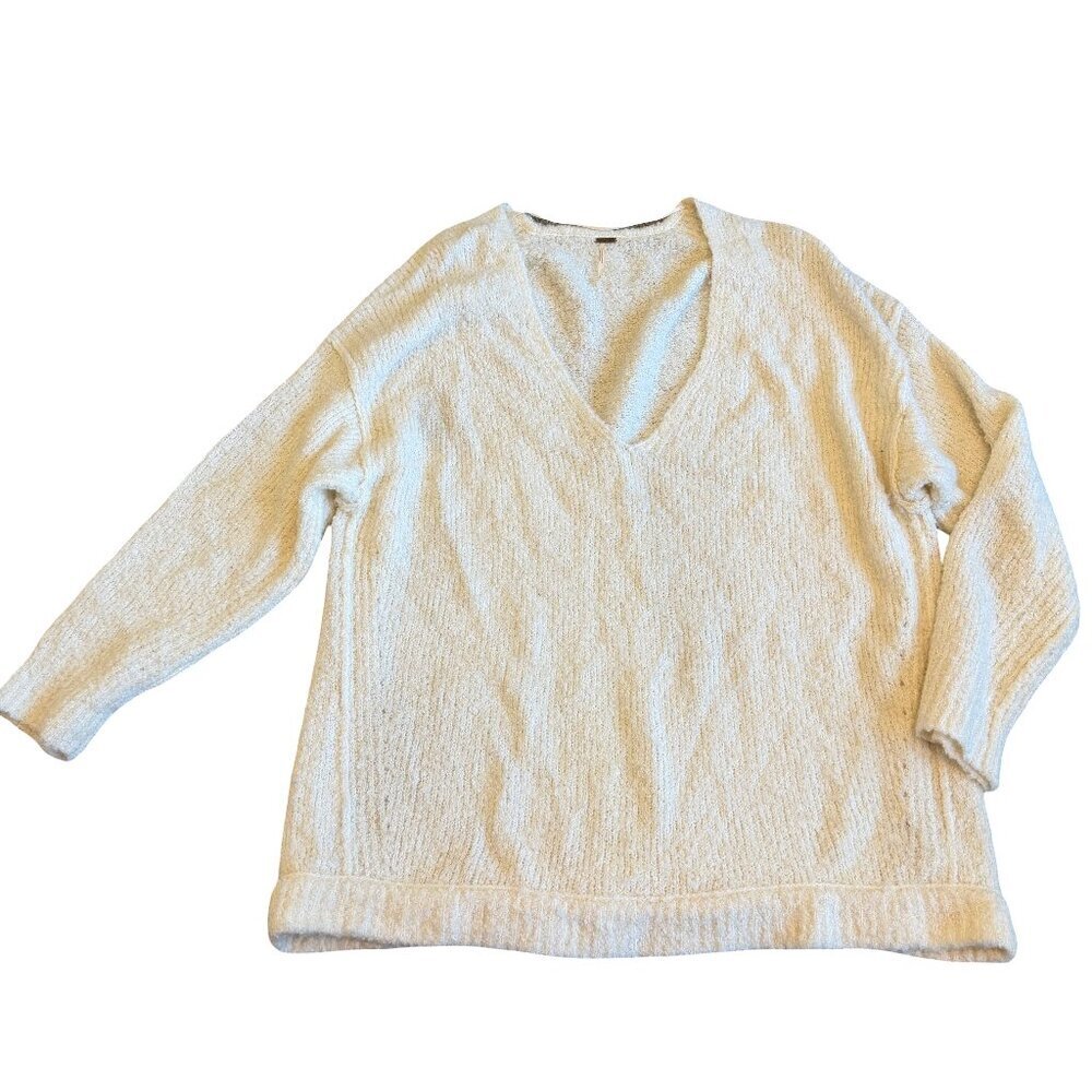 Free People Off-White V-Neck Pullover Sweater